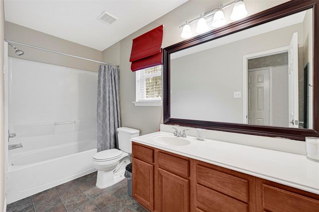 2606 Skyview Shadows Court, Houston, TX 77047
