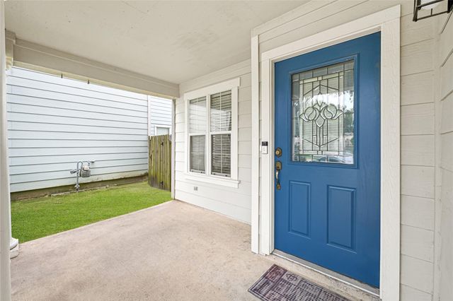 2606 Skyview Shadows Court, Houston, TX 77047