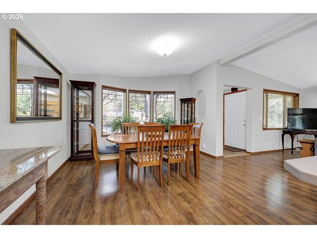 303 MANZANITA Dr, Florence, OR 97439