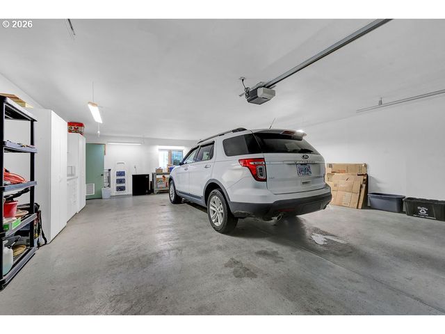 303 MANZANITA Dr, Florence, OR 97439