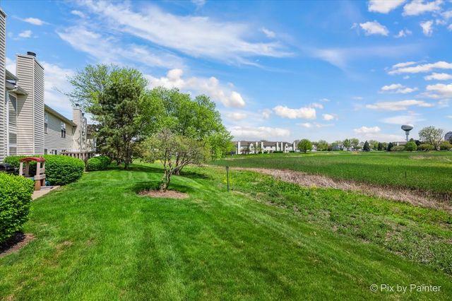 902 Huntington Drive, Elk Grove Village, IL 60007
