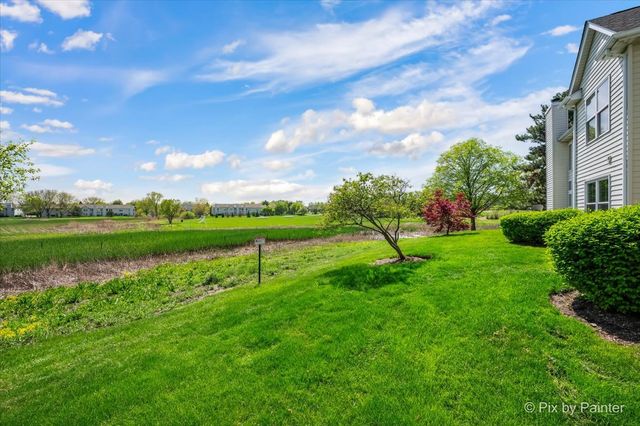 902 Huntington Drive, Elk Grove Village, IL 60007
