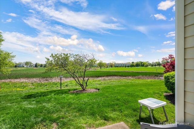 902 Huntington Drive, Elk Grove Village, IL 60007