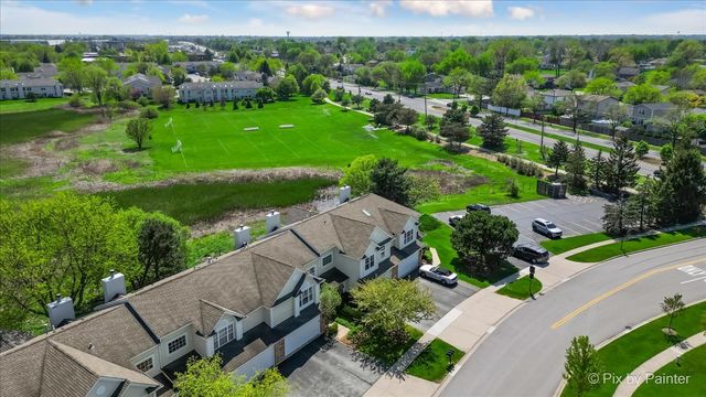 902 Huntington Drive, Elk Grove Village, IL 60007