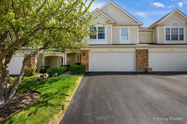 902 Huntington Drive, Elk Grove Village, IL 60007
