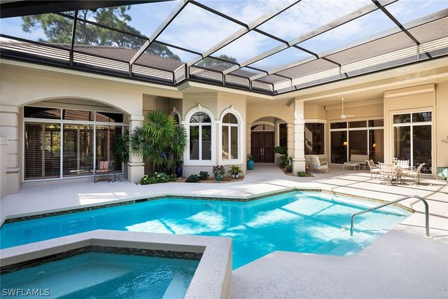 813 Barcarmil WAY, Naples, FL 34110