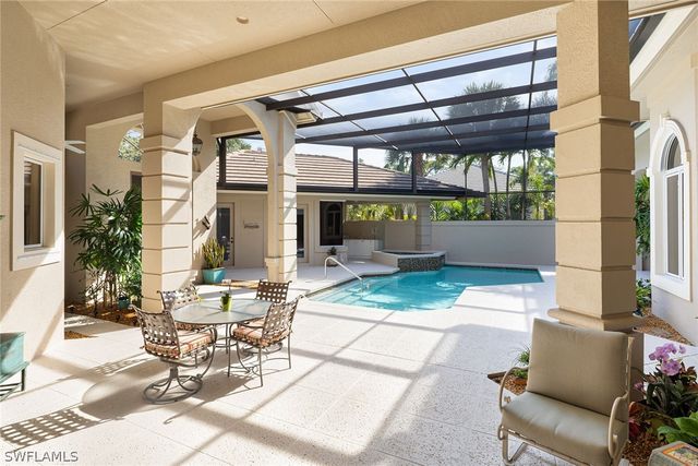 813 Barcarmil WAY, Naples, FL 34110