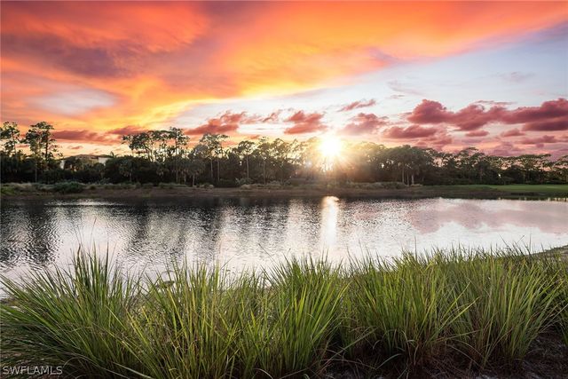 813 Barcarmil WAY, Naples, FL 34110