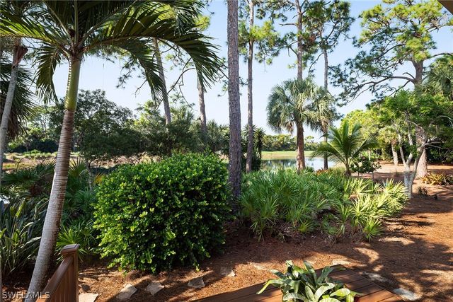 813 Barcarmil WAY, Naples, FL 34110