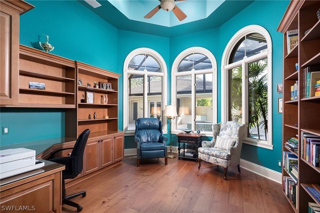 813 Barcarmil WAY, Naples, FL 34110