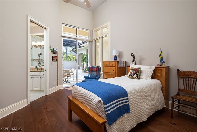 813 Barcarmil WAY, Naples, FL 34110