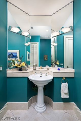 813 Barcarmil WAY, Naples, FL 34110