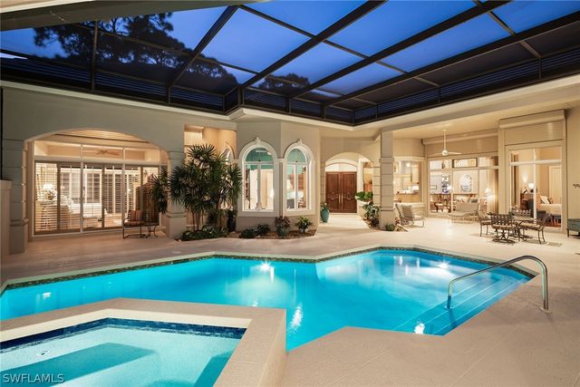 813 Barcarmil WAY, Naples, FL 34110