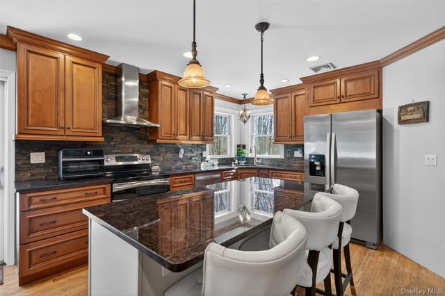 34 Booth Road, Chester, NY 10918