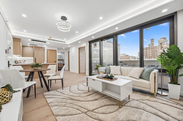 168 E 111th Street 3C, New York (manhattan), NY 10029