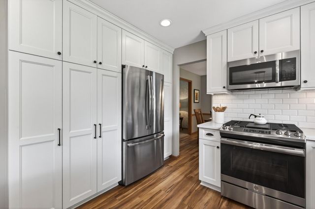 4810 Forestview Lane N, Plymouth, MN 55442