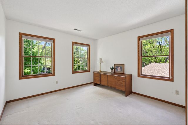 4810 Forestview Lane N, Plymouth, MN 55442