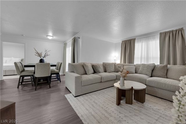 8101 West Flamingo Road 1006, Las Vegas, NV 89147