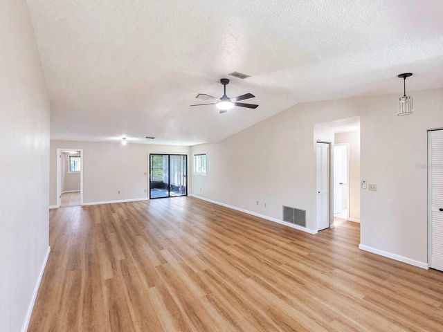 19 BANNER LANE, Palm Coast, FL 32137