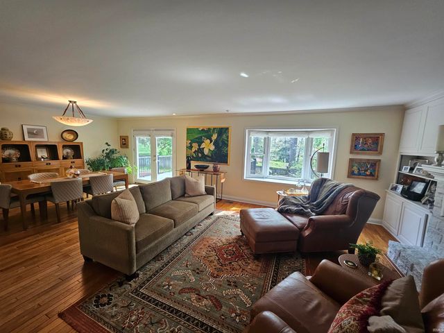 701 Pfeiffer Road, Evansville, IN 47711