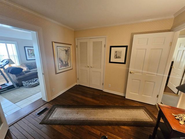 701 Pfeiffer Road, Evansville, IN 47711