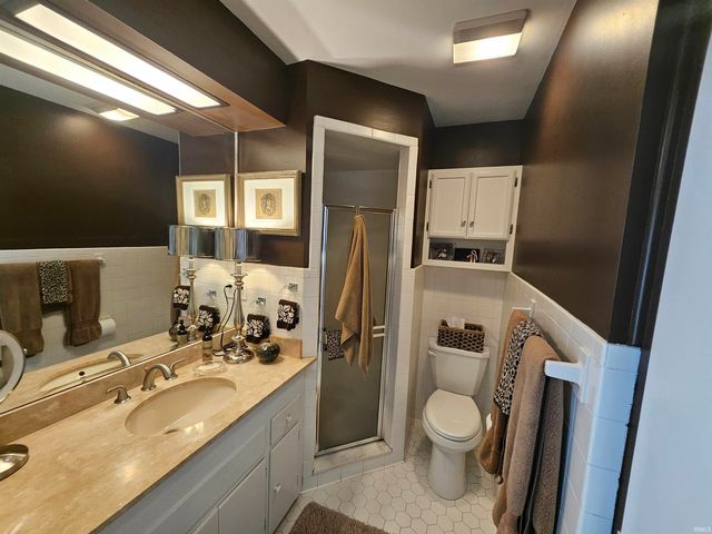 701 Pfeiffer Road, Evansville, IN 47711