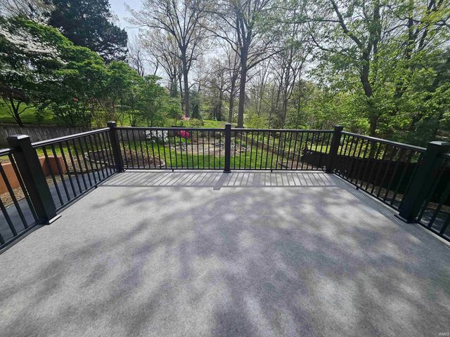701 Pfeiffer Road, Evansville, IN 47711
