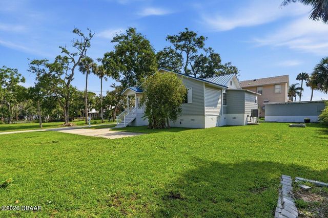 105 McDonald Street, South Daytona, FL 32119
