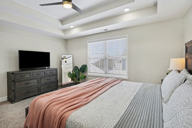 528 Dexter Dr, Clarksville, TN 37043