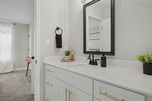 528 Dexter Dr, Clarksville, TN 37043