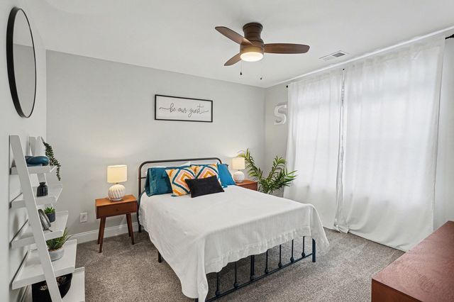 528 Dexter Dr, Clarksville, TN 37043