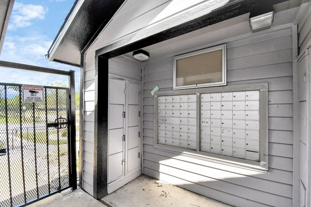 2701 W Bellfort Avenue 1004, Houston, TX 77054