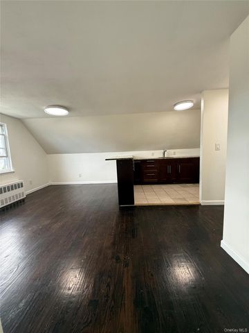 215 Brown Street, Valley Stream, NY 11580