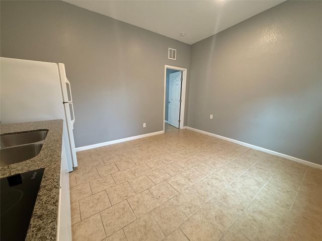 2909 King Street UNIT D, Houston, TX 77026