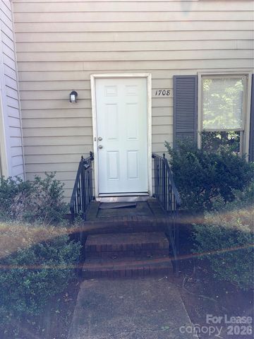 1708 Village Lake Drive, Charlotte, NC 28212