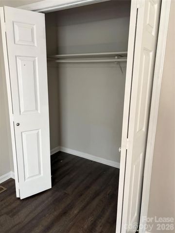 1708 Village Lake Drive, Charlotte, NC 28212