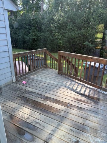 1708 Village Lake Drive, Charlotte, NC 28212