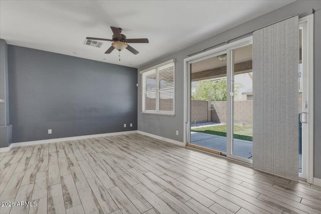 2246 E Fraktur Road, Phoenix, AZ 85040