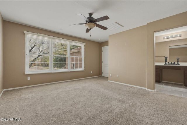 2246 E Fraktur Road, Phoenix, AZ 85040