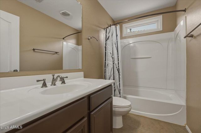 2246 E Fraktur Road, Phoenix, AZ 85040