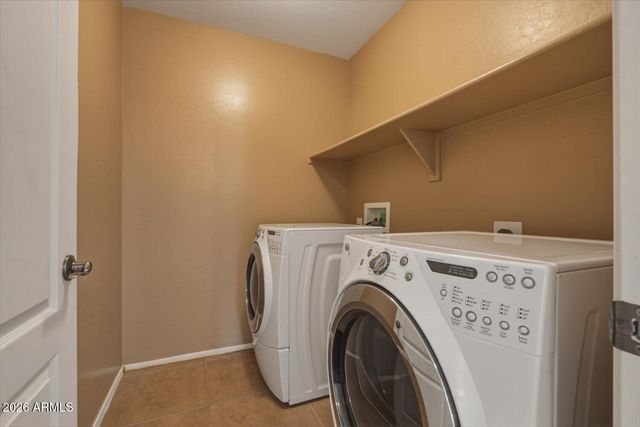 2246 E Fraktur Road, Phoenix, AZ 85040