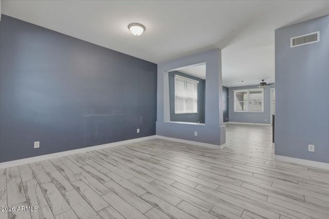 2246 E Fraktur Road, Phoenix, AZ 85040