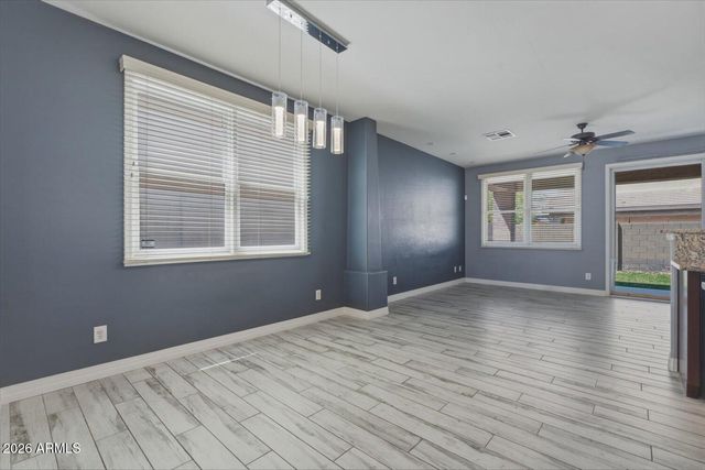 2246 E Fraktur Road, Phoenix, AZ 85040