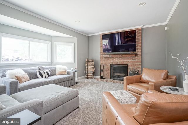 6 SAINT MICHAEL CT, Cherry Hill, NJ 08003