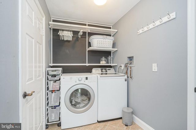 6 SAINT MICHAEL CT, Cherry Hill, NJ 08003