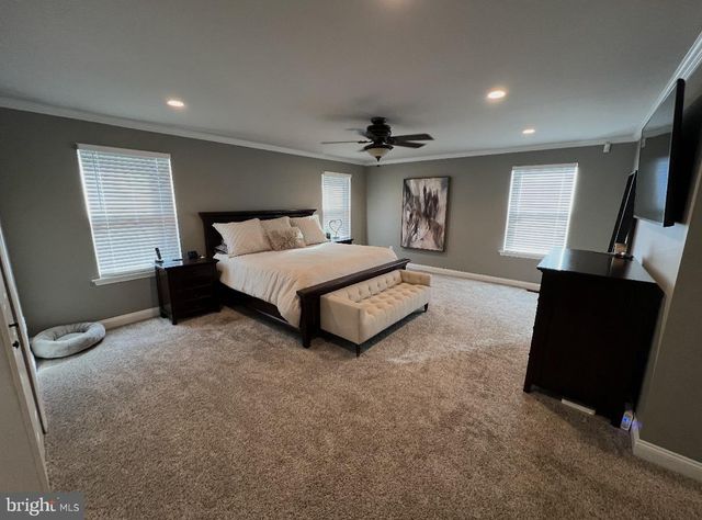 6 SAINT MICHAEL CT, Cherry Hill, NJ 08003