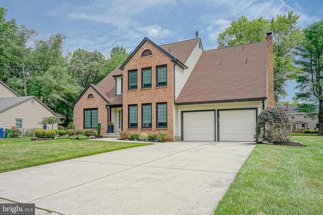 6 SAINT MICHAEL CT, Cherry Hill, NJ 08003