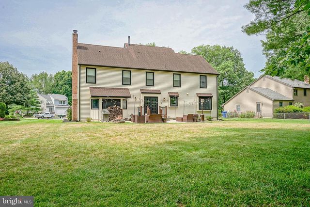 6 SAINT MICHAEL CT, Cherry Hill, NJ 08003