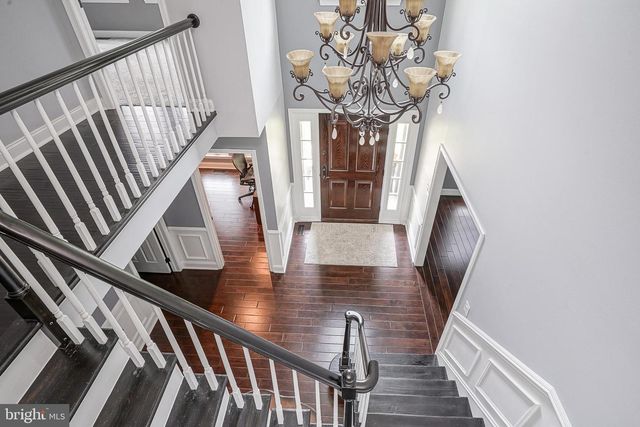 6 SAINT MICHAEL CT, Cherry Hill, NJ 08003