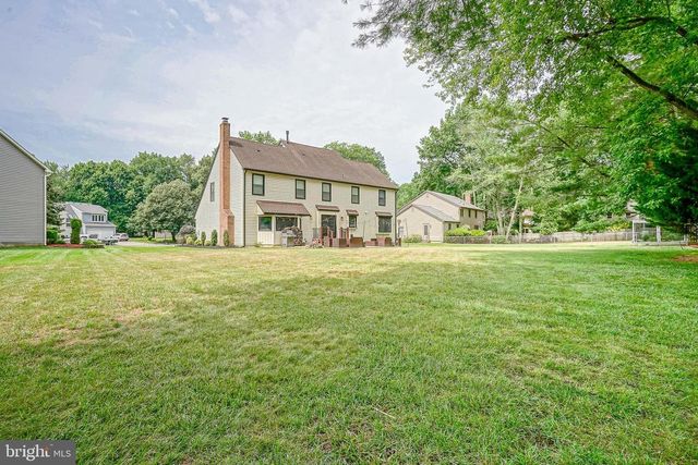 6 SAINT MICHAEL CT, Cherry Hill, NJ 08003